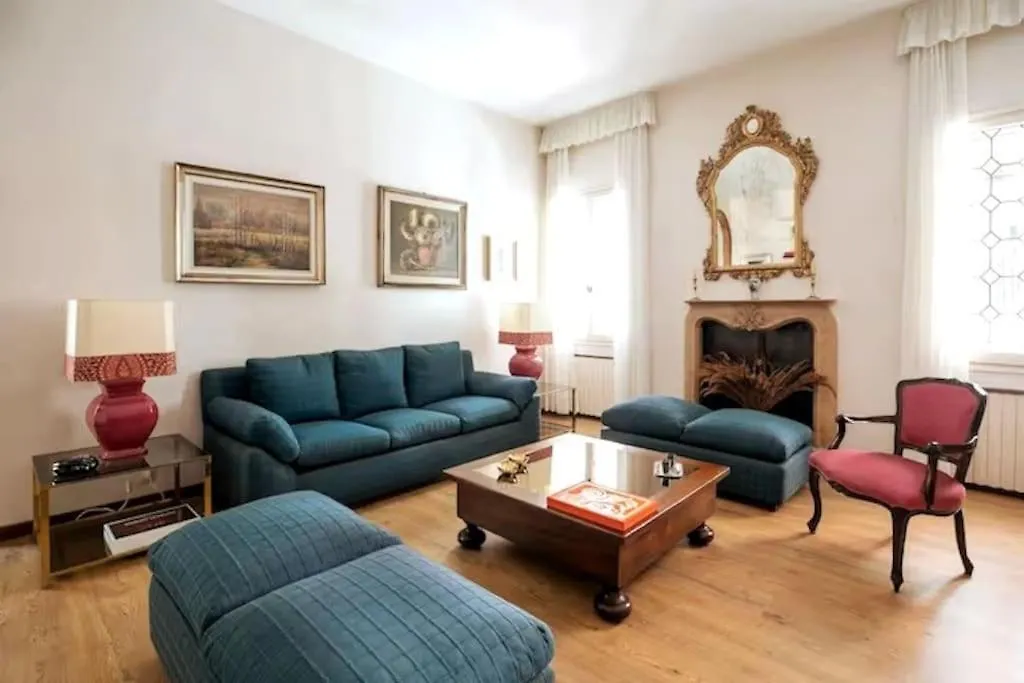 Classy Spacious Apartment Close To St.Mark Square Benátky